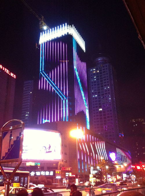 楼体照明工程不同的亮度,给城市照明添加不同的风采